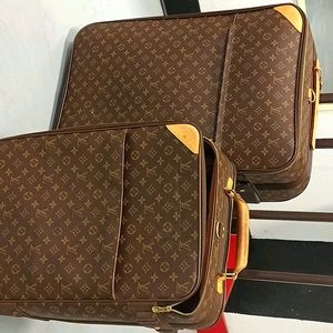 Louis Vuitton luggage set